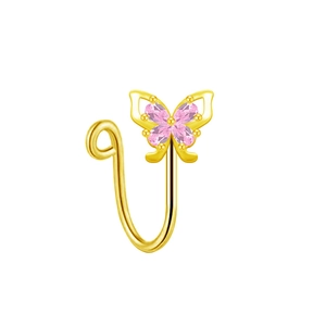 Detailaufnahme eines goldenen U-Nasenclips mit einem rosa Kristall-Schmetterling