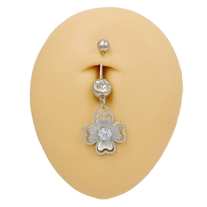 Bauchnabelpiercing aus Edelstahl mit Kleeblatt-Anhänger und funkelndem weißen Zirkonia