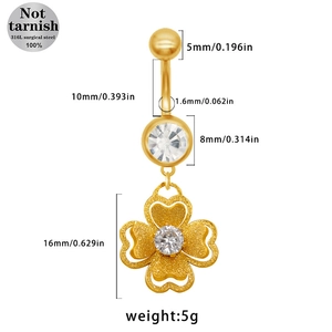 Makroaufnahme von Gold-Bauchnabelpiercing aus Chirurgenstahl 316L mit Abmessungen