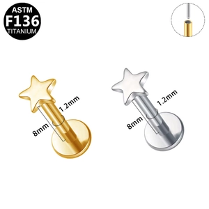 Détail du piercing lèvre étoile en titane ASTM F136 avec calibre 1,2mm et longueur 8mm