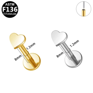 Détail du labret coeur en titane ASTM F136 avec filetage interne de 1,2 mm