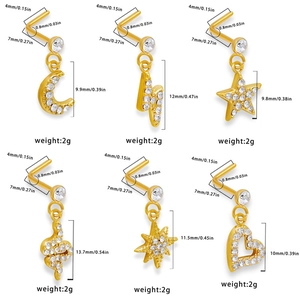 Detaillierte Größenangaben für Nasenstecker-Set aus Gold mit Mond Stern und Blitz Motiven