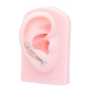 Silberne EKG-Ohrmanschette mit LOVE-Herz-Design und funkelnden runden Zirkonia-Steinen