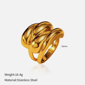 Détails de la bague en acier poli indiquant un poids de 16,4g et un diamètre de 18mm