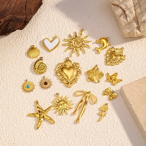 Goldene 18K Edelstahl DIY Schmuckanhänger mit Herz- und Sonnenformen für Ketten