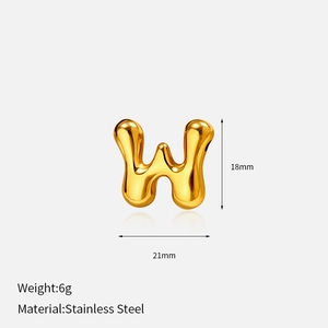 Detail view of 18mm gold stainless steel letter W pendant with 6g weight specifications
