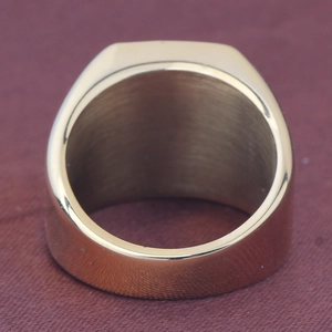 Quadratischer 18K vergoldeter Siegelring aus Edelstahl mit breitem Band für Herren