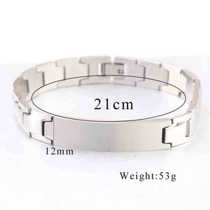Detailed view of 12mm brushed stainless steel link bracelet with 21cm length and 53g weight