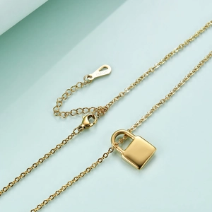 Collier double épaisseur en acier inoxydable doré 18 carats avec pendentif cadenas 12mm