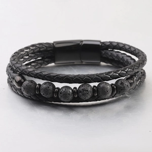 Pulsera multicapa de cuero negro trenzado con cuentas de piedra y cierre magnético