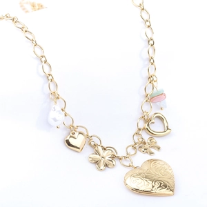 Collana vintage dorata con ciondoli a cuore, fiori, perle e pendenti colorati