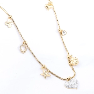 Collana dorata con ciondoli a cuore, stella e quadrifoglio impreziositi da cristalli