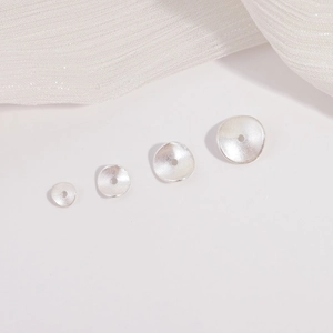 Set di quattro coppette per perle in argento S925 graduate per creazione di gioielli