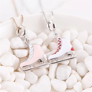 S925 sterling zilveren schaats hanger ketting met roze en witte emaille details