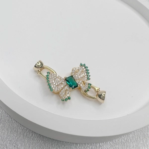 Chiusura a farfalla smeraldo dorata con cristalli per collana di perle fai da te