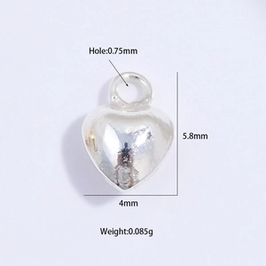 Dimensiones detalladas del colgante de corazón de plata S925 para creación de joyas