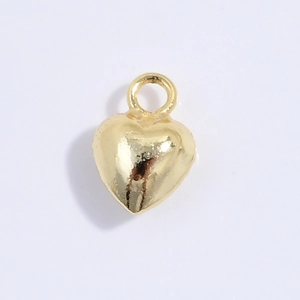Colgante de corazón 3D chapado en oro pulido con anilla fija para joyas DIY