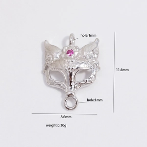 S925 sterling zilveren vossenmasker hanger met roze zirkoon en fijne bloemen gravures