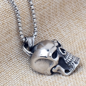 Collar punk gótico con colgante de calavera de 21mm y acabado vintage desgastado