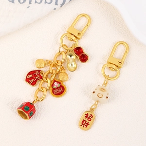 Porte-clés de style chinois avec chat porte-bonheur, cloches rouges et pendentifs