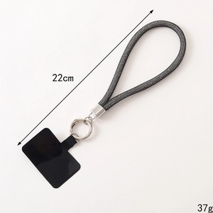 Détail de la dragonne en maille scintillante de 22 cm et 37 g pour coques de mobile