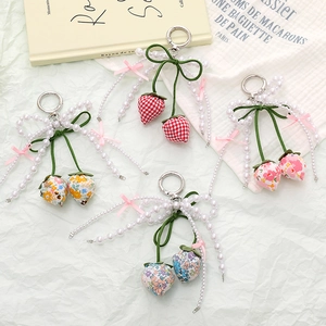 Sweet Pastoral Style Floral Cloth Strawberry Keychain With Artificial Pearl Bow Knot Bag Pendant For Women Girls Jewelry