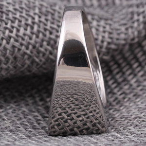 Bague as de pique en acier inoxydable poli de 13 mm pour homme à profil large