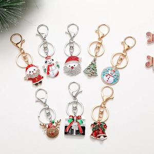 Porte-clés de Noël en Métal avec Strass Père Noël Bonhomme de Neige Renne Sapin de Noël Cloche Cadeau en Alliage