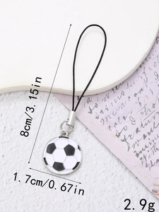 Detailansicht des Mini-Fußballanhängers mit Maßen: 1,7cm Breite und 8cm Gesamtlänge