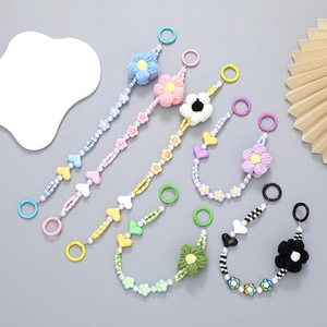Handmade Flower Beaded Phone Chain Colorful Acrylic Heart Beads Bag Charm With Knit Sunflower And Round Carabiner For Women Girls