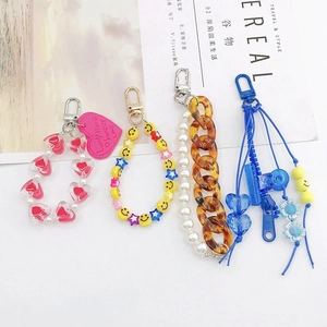 Creative Colorful Beaded Keychain Heart Smiley Face Bag Charm For Women Resin Acrylic Sweet Phone Case Hanging Accessories