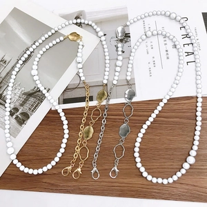 Elegante Perlen-Umhängekette für Handyhüllen mit Gold- und Silberelementen für DIY-Accessoires