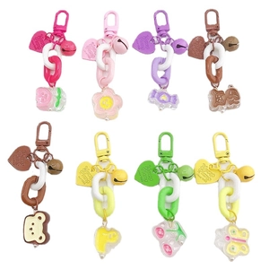 Lot de 8 porte-clés Y2K en acrylique avec cœurs, ours, cloches et chaînes colorées
