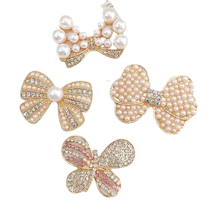 Charm's de chaussure nœud en perles et alliage doré avec cristaux strass chic