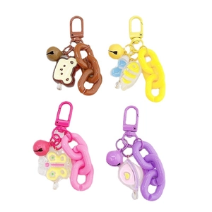 Lot de porte-clés animaux mignons avec ours, abeille et fleur en acrylique sur fond blanc