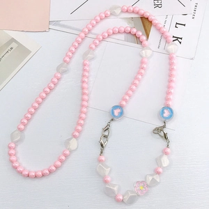 Détails de perles de cœur en acrylique coloré et breloques de fleurs avec fermoirs argentés