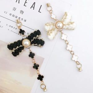 Knitted Bowknot Magnetic Curtain Buckle With Faux Artificial Pearl Alloy Clover Pendant Decorative Home Accessory French Retro Style