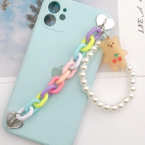 Macaron Acrylkette und Perlen-Handykette mit transparentem Bärenanhänger und Herzverschlüssen