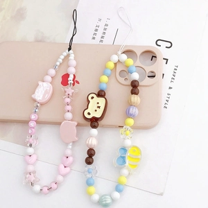 Bijoux de téléphone faits main avec perles de cœur roses, étoiles et ours colorés