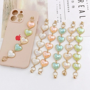 Fashion Heart Phone Case Chain Iridescent Pearlescent Acrylic Beads Alloy Link Magnetic Clasp Strap For Women Decor