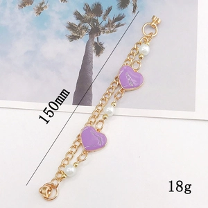 Golden heart charm chain with purple enamel pendants and pearls, 150mm length, 18g weight