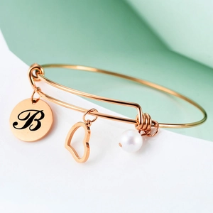 Bracelet ajustable or rose avec charm lettre B, pendentif cœur et perle blanche