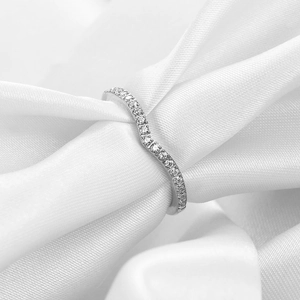 Elegant 2MM V-shaped stainless steel wave ring with cubic zirconia on white silk
