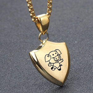 Collana da Uomo con Ciondolo a Scudo in Acciaio Inossidabile 304 Oro Inciso al Laser Scudo dello Zodiaco Cinese Cartone