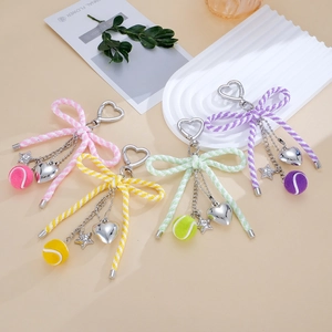 Porte-clés nœud en corde de nylon colorée rose jaune vert et violet pour décoration sac