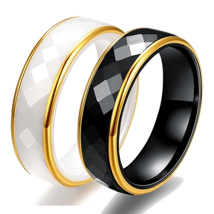 Anillo de Cerámica Facetado Geométrico Simple con Borde de Acero Inoxidable Dorado Minimalista Unisex Joyería de Pareja