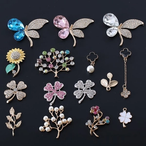 Accesorios de Joyería DIY de Aleación Strass Flor Mariposa Perla Artificial Trébol de Cuatro Hojas Broche Colgante para Funda de Teléfono Mujer