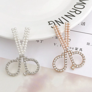 Kreativer Scherenform Legierung Anhänger Mit Strass Und Kunstperle DIY Schmuckzubehör Für Handyhüllen Kopfschmuck