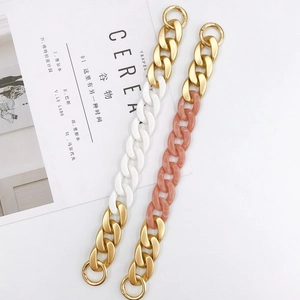Vintage leopard acrylic thick handbag chain with gold rings in marble and white colors