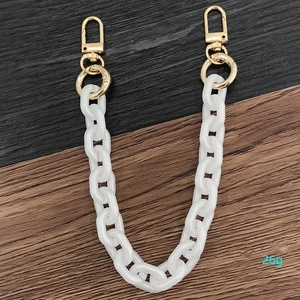 Faux pearl acrylic handbag chain with gold lobster clasps and rings 26g weight
